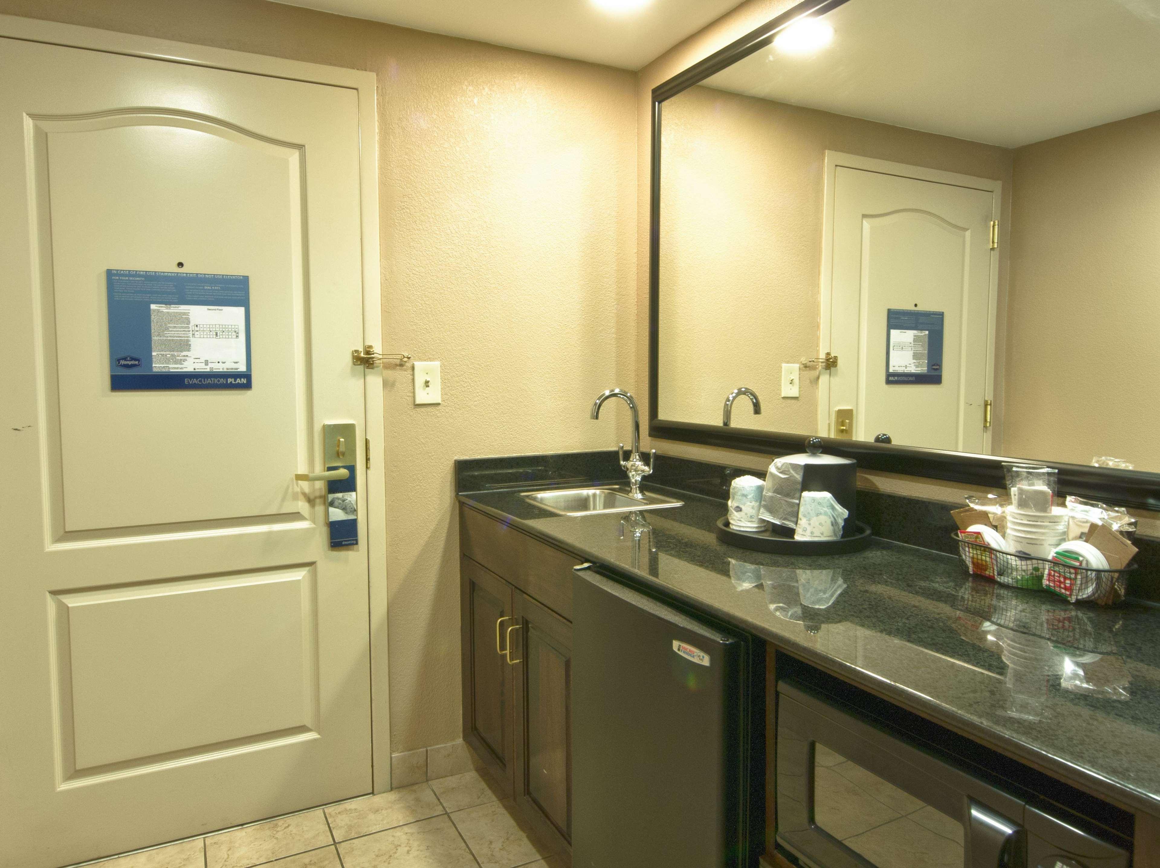 Hampton Inn Spring Lake Fayetteville Екстериор снимка
